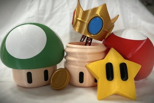 Mario 3D prints (mushrooms, star, crown, coin)